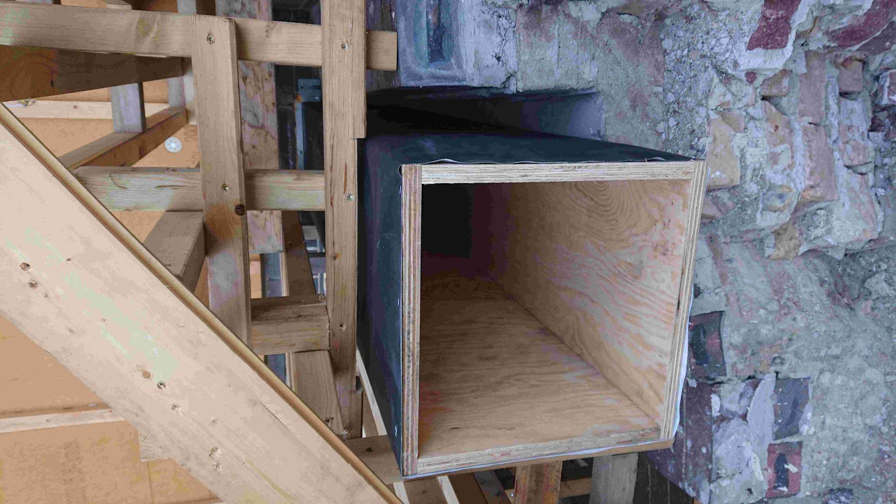 flacher Holzblock