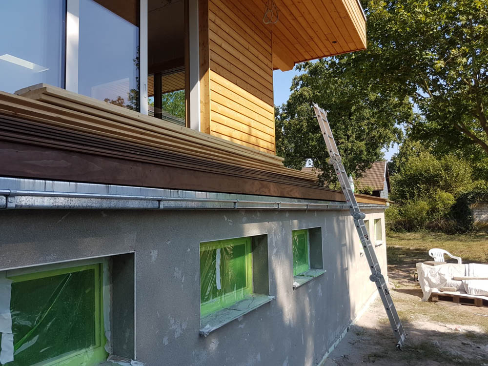 Haus mit blauer Tür