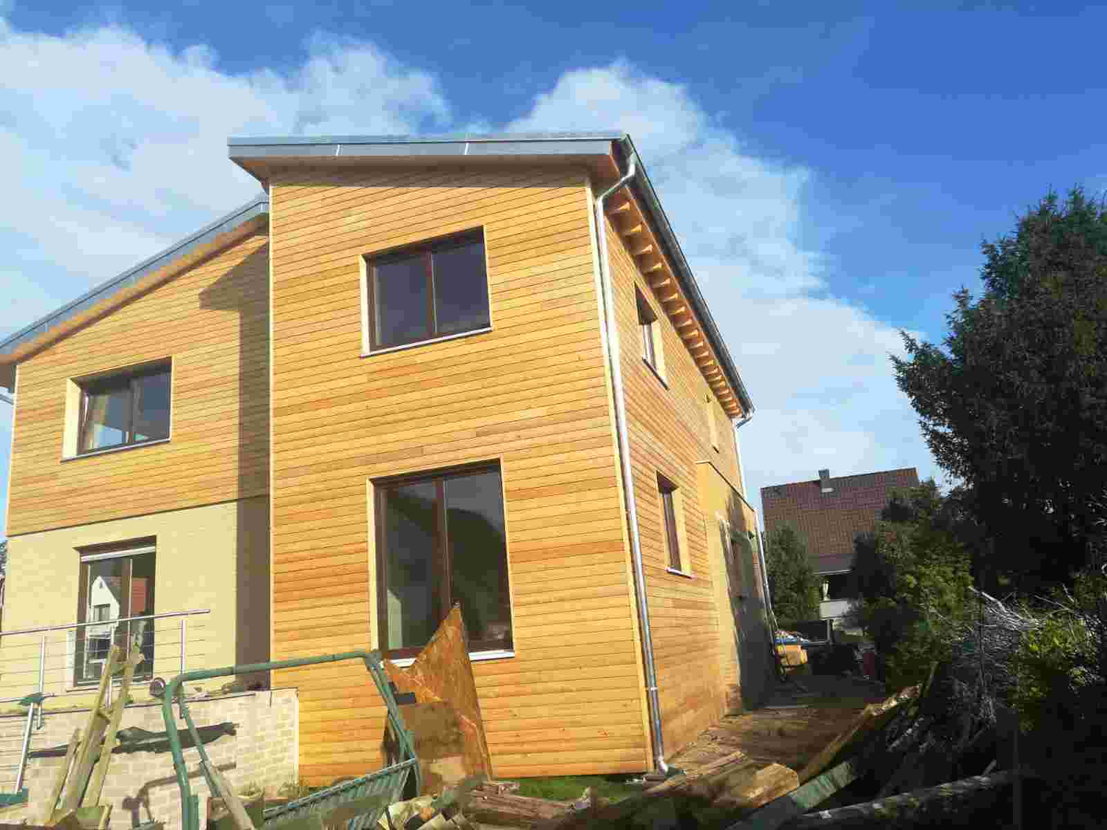 Holzarbeiten am Haus